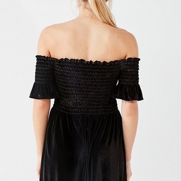 NWT! Urban Outfitters OTS Velvet Mini Dress! - Picture 4 of 8